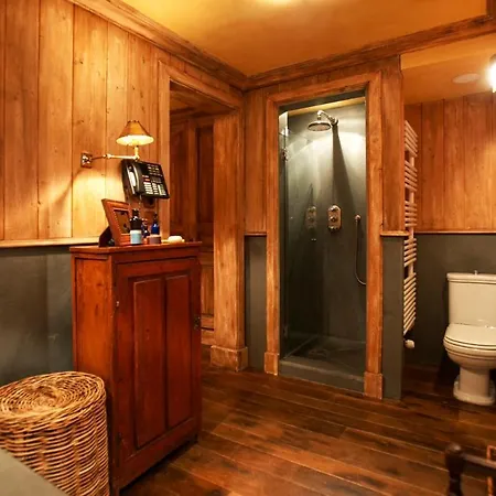Chalet Sleeps 12 Wifi Chalet